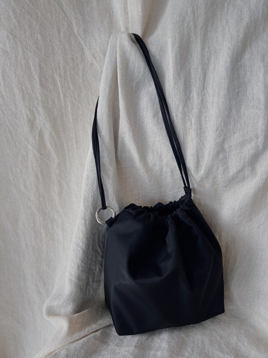 Baby bucket bag